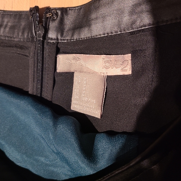 Aline skirt - Picture 2 of 2